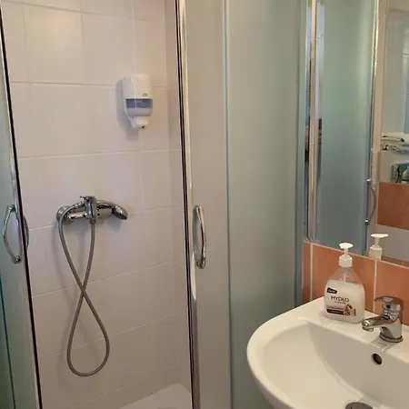 - W Domku Na Wyspie Sobieszewskiej. Konukevi Gdansk