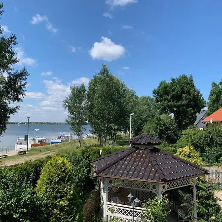 - W Domku Na Wyspie Sobieszewskiej. Konukevi 3*