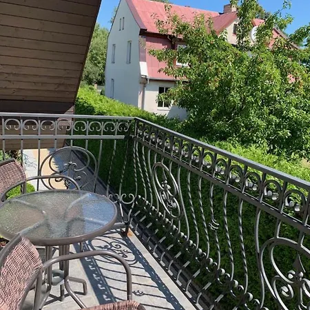 - W Domku Na Wyspie Sobieszewskiej. 3*