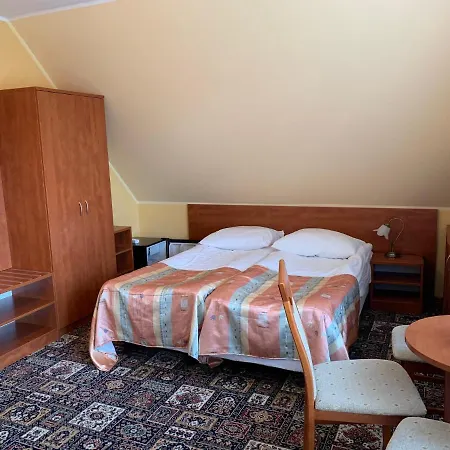 - W Domku Na Wyspie Sobieszewskiej. Konukevi